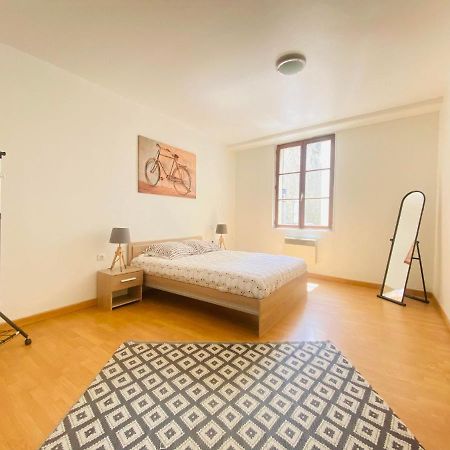 Joli Appartement Proche Cathedrale Laon Eksteriør bilde