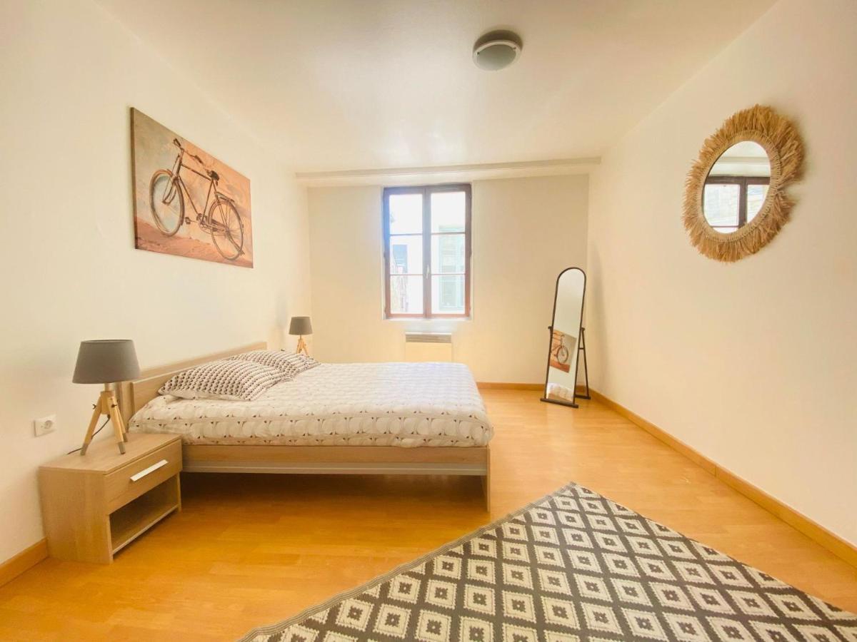 Joli Appartement Proche Cathedrale Laon Eksteriør bilde